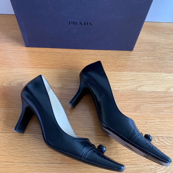 Prada Square Toe Heel with Flower Detail - Picture 6 of 8